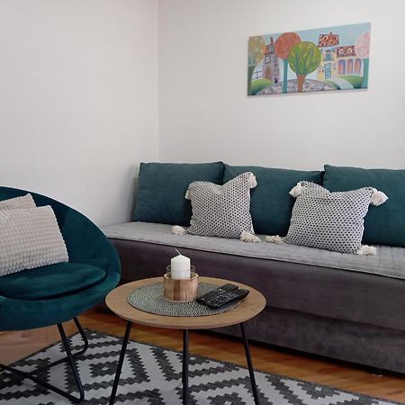Apartman Kosta Лесковац Екстериор снимка